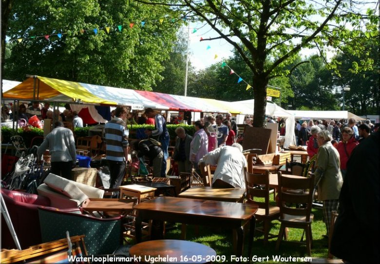 Rommelmarkt / Waterloopleinmarkt Ugchelen
