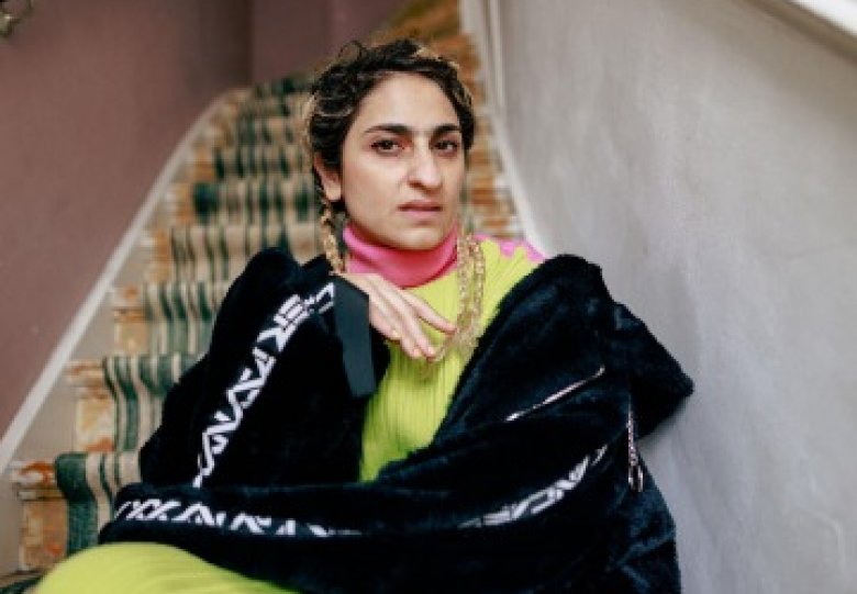 Theater Rotterdam / Nastaran Razawi