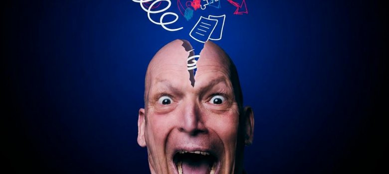 Eric Holm met theatervoorstelling 'Kortsluiting'
