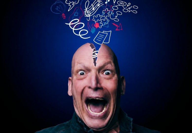 Eric Holm met theatervoorstelling 'Kortsluiting'