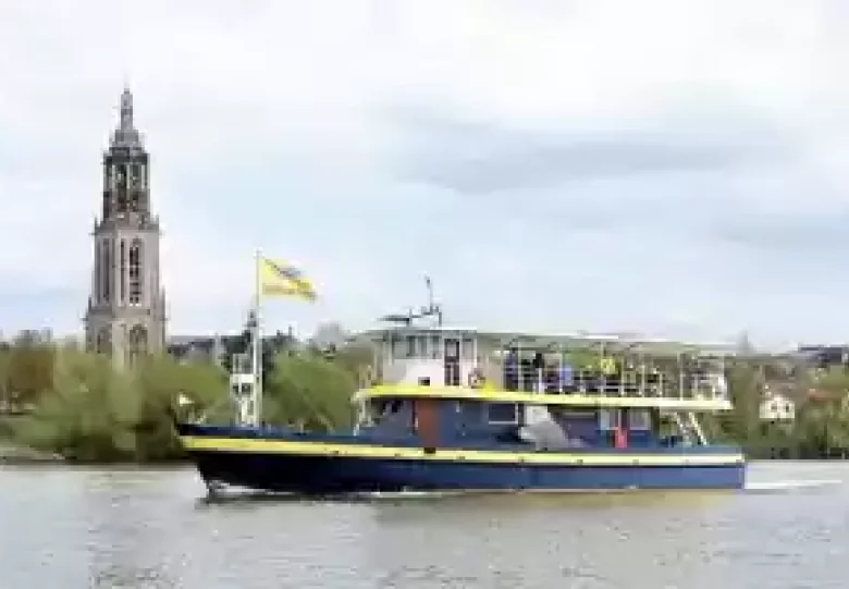 Varen met De Blauwe Bever naar Palmerswaard.