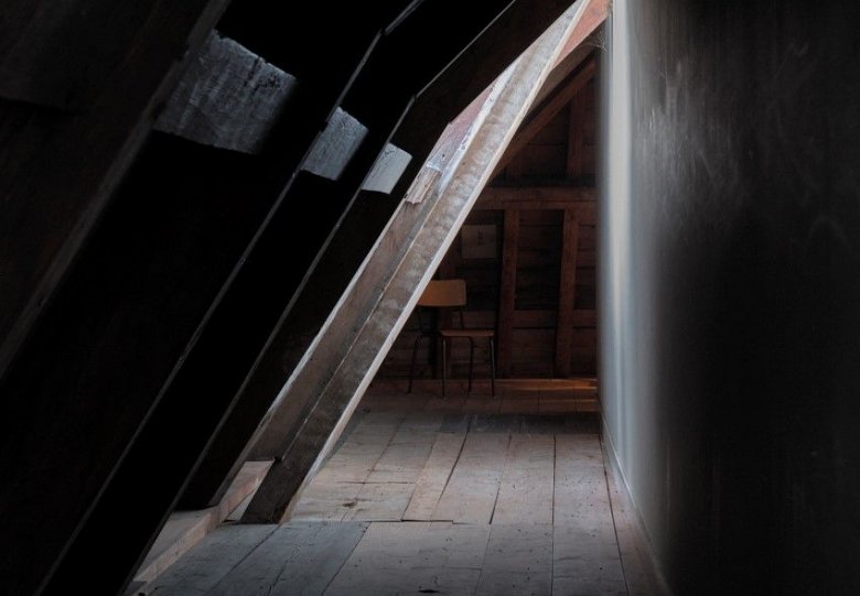 Themarondleiding: Ontdek de verborgen zolder