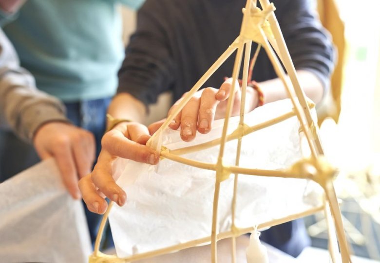 Kinder-Atelier: Vis à Vis Ontvangt Lichtjesparade