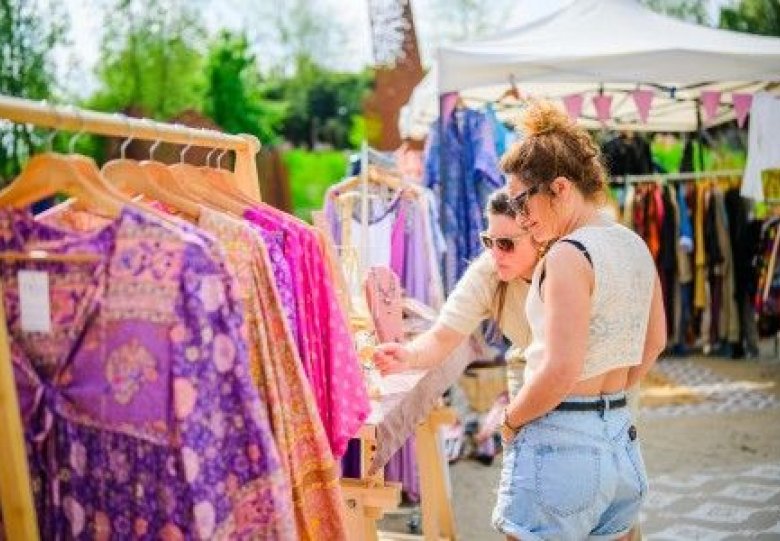 Campingmarkt bij Netl